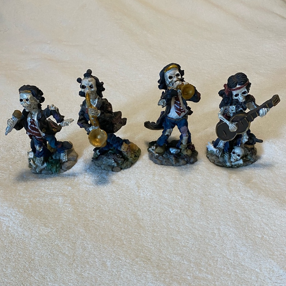 Band of 4 Skeleton Musician Figures - Picture 2 of 13